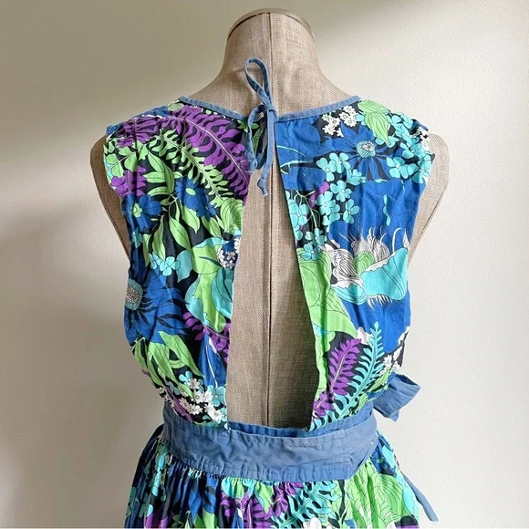Blue Floral Vintage Pinafore Apron - Picture 9 of 17